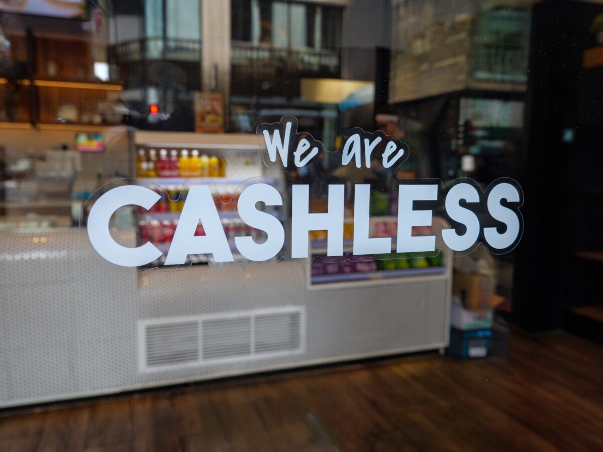 Cash Constrained: Bill C-2 and Ottawa&rsquo;s Plan to End Paper Money