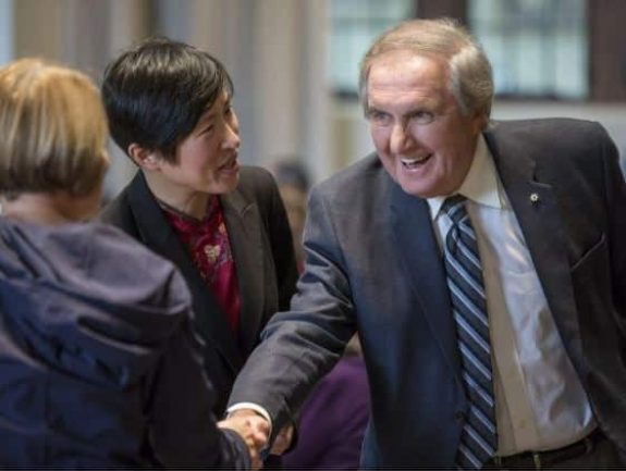 Picture of former Saskatchewan Premier Romanow who employed deep spending cuts in the face of massive deficits.